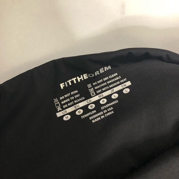 FiTTheorem Double Pocket Black Leggings - Picture 5 of 6